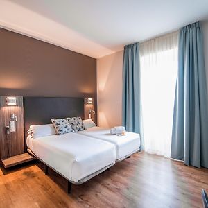 Habitación con Cama King